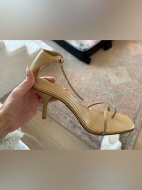 Reformation Gigi Strappy Heel Sandal in Neutral Buff Size 9